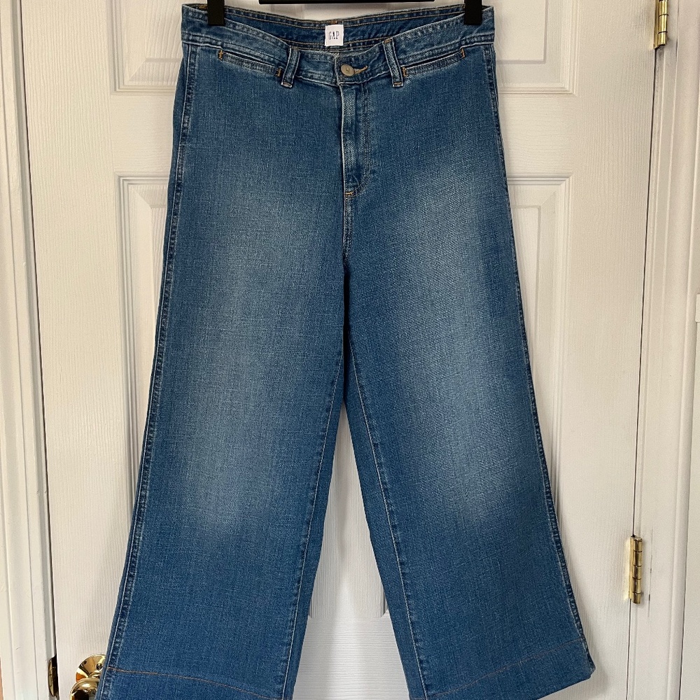 Gap High Rise Wide-Leg Crop Jeans, Size 8/29